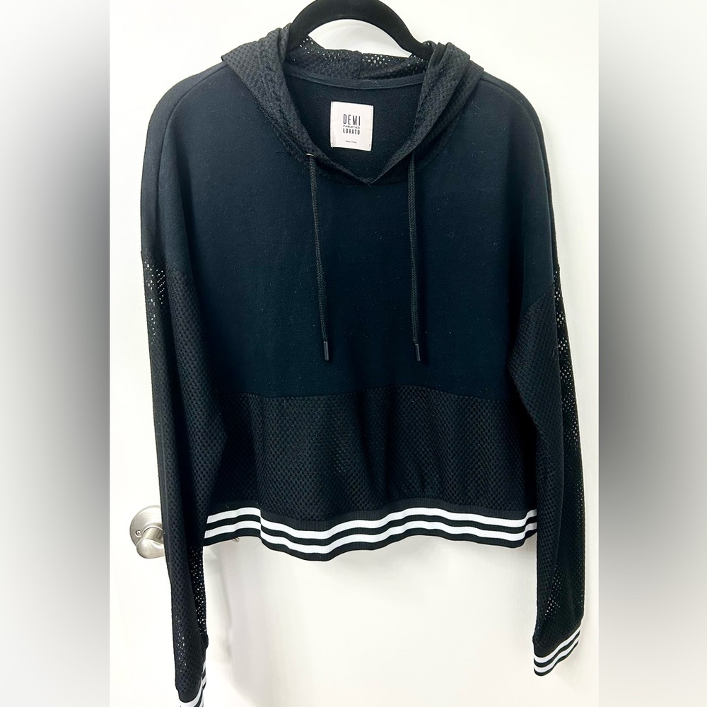 Demi Lovato Fabletics Black Mesh Hoodie Crop, Size Large